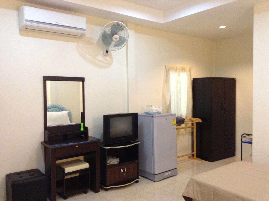 Wattana Bungalow Nai Yang Beach 部屋 写真